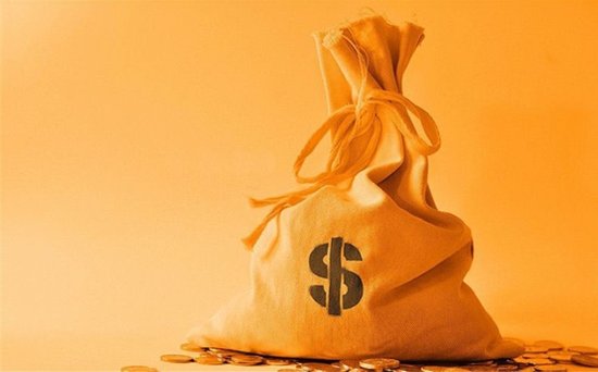 鲍威尔鹰派讲话提振美元重拾升势，英国停电危机施压英镑